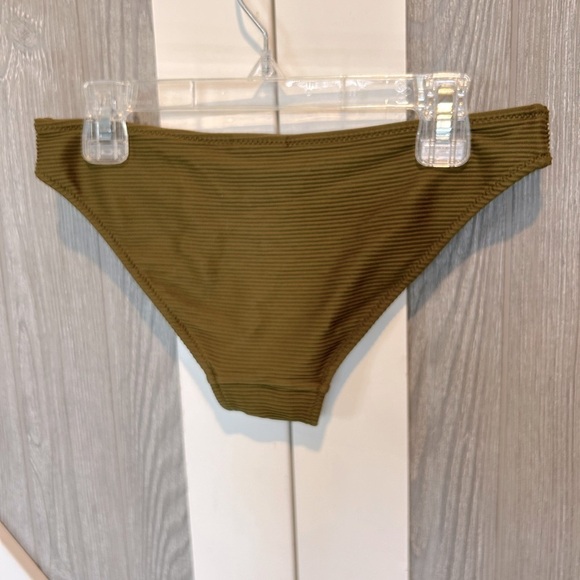 D05.15. H&M Olive Green Ribbed bikini bottoms Size 4 - Picture 2 of 3